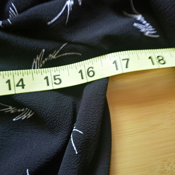 -NWT- Michael Kors Ruffled Off The Shoulder Dress - Picture 11 of 16